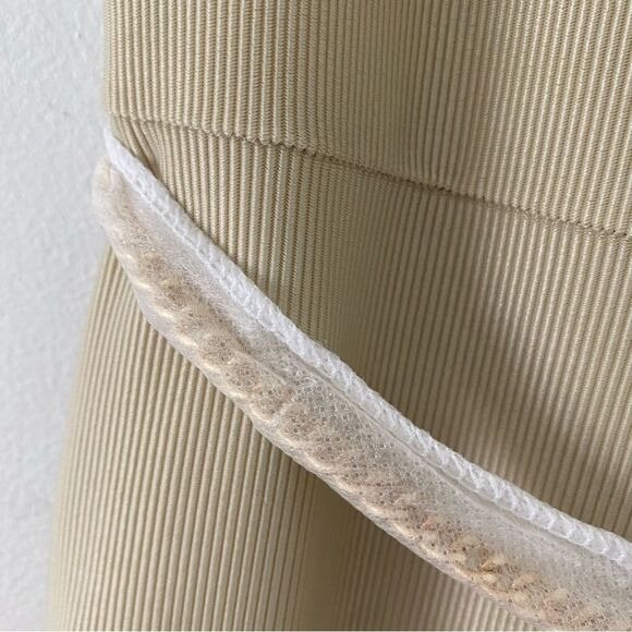 WeWoreWhat Scoop Ribbed Bodysuit Gold Chain Belt Khaki L Large NWOT - Picture 4 of 9